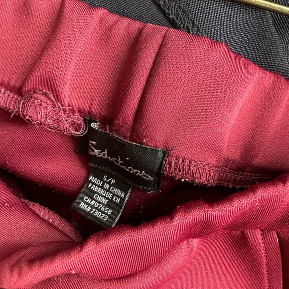 Burgundy Wine Red Mini Skort Midrise - Picture 10 of 10